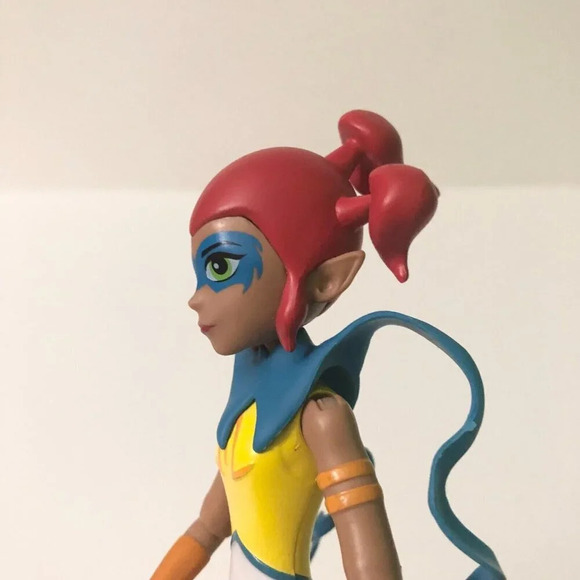 Mysticons  Action Figure Piper 6.5 Inch Figure Playmates - Picture 14 of 15